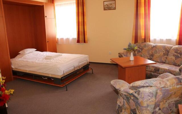 Homoky Hotels Bestline Hotel