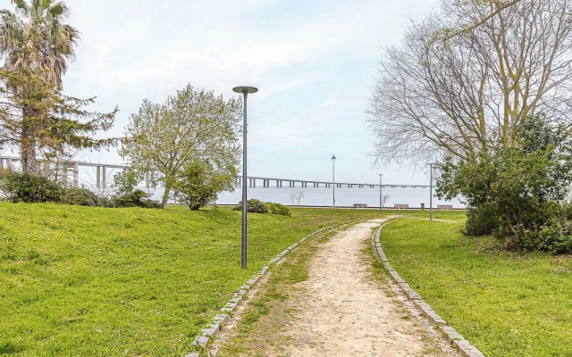 Stylish Stay in Lisbon-Scenic Views
