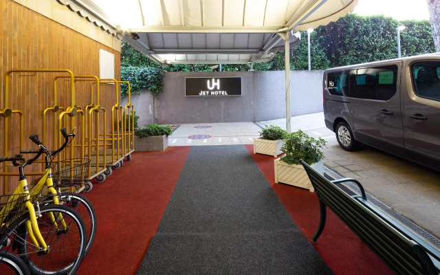 Jet Hotel, Sure Hotel Collection by Best Western