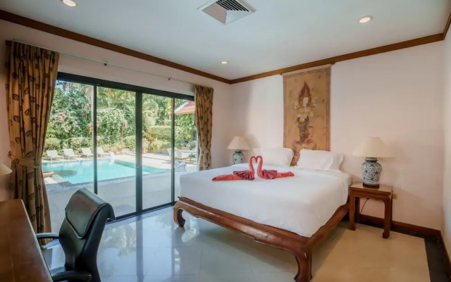 Solas Pool Villa in Nai Harn
