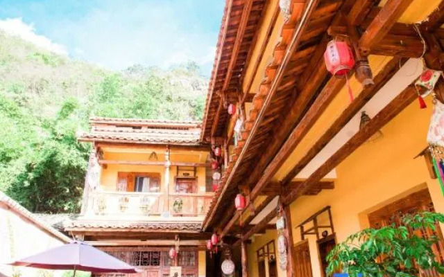 Puzhehei Jinghe Xiaoyuan Chinese Inn