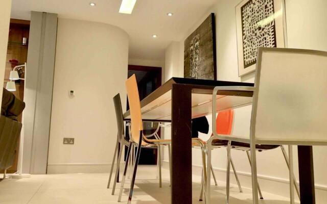 Stylish large cool 3 bed 3 bath Marylebone +AC