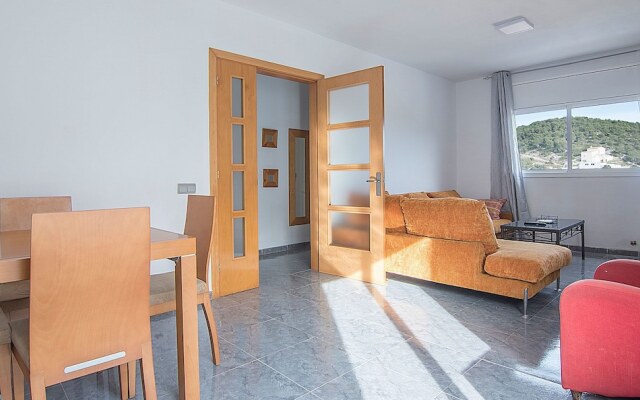 House Los Rosales 7 Km From the Beach (R83)