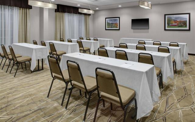 Hampton Inn and Suites Manchester