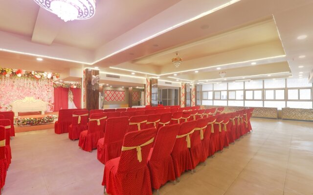 Fabhotel Swarn Banquet