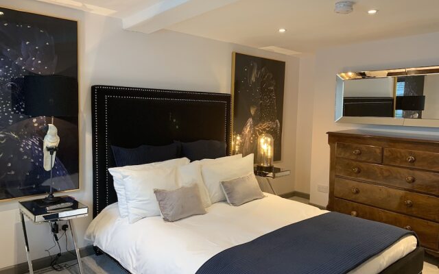 The Kingsbury at No7 & No8