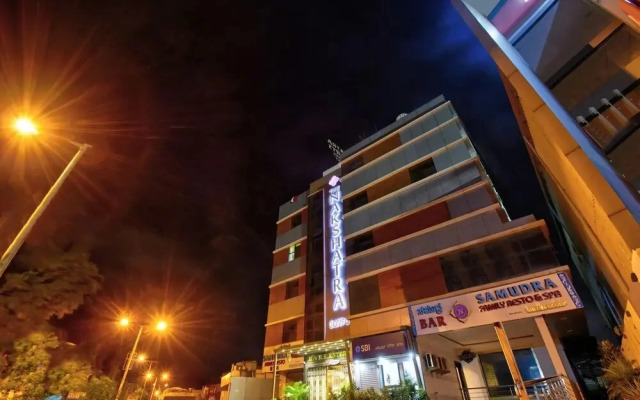 Nakshatra Comforts by OYO Rooms