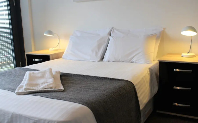 Empire Serviced 1 Bedroom Apartment