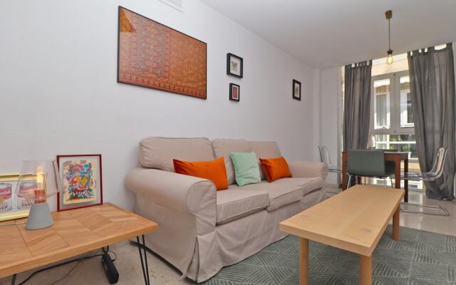 Del parque flats victoria trini