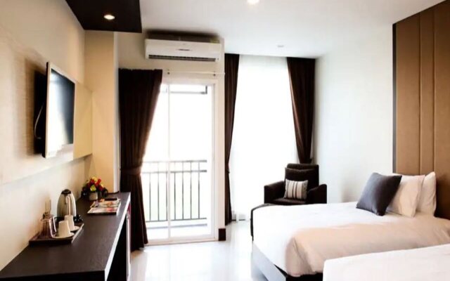 Crystal Suites Suvarnabhumi Airport