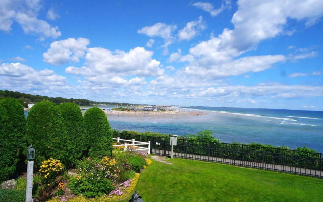 Anchorage by the Sea