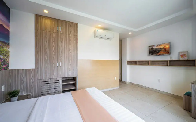 Cozrum - Love Hotel Trần Bình Trọng