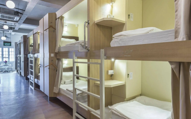 Adler Hostel
