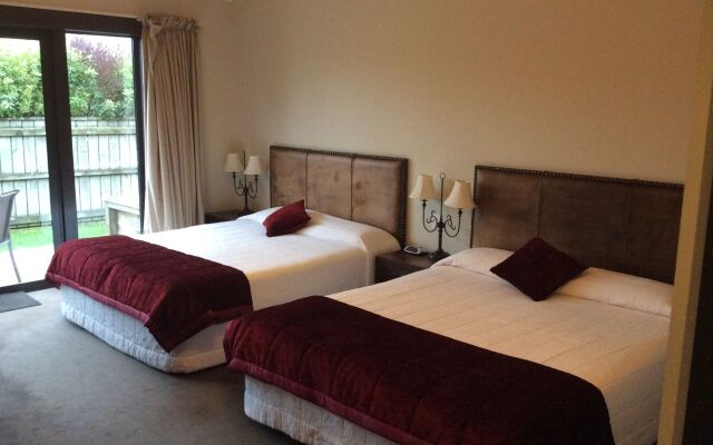 Gateway Motor Inn