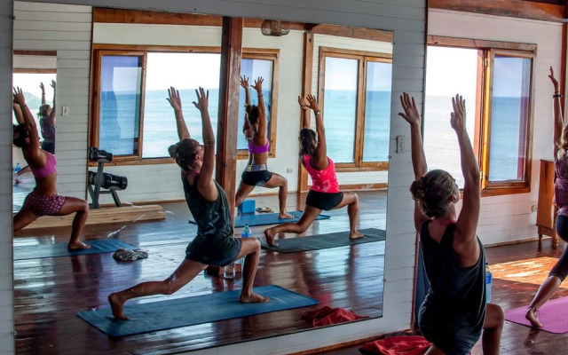 Magnific Rock - Surf Resort & Yoga Retreat Nicaragua - Hostel
