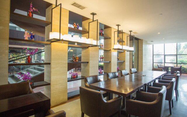 Lanxi Xingmao Resort Hotel