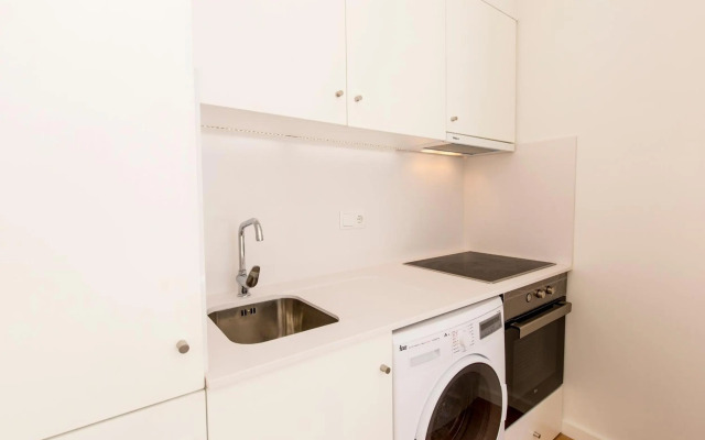 Downtown Porto Mouzinho Studio Apts