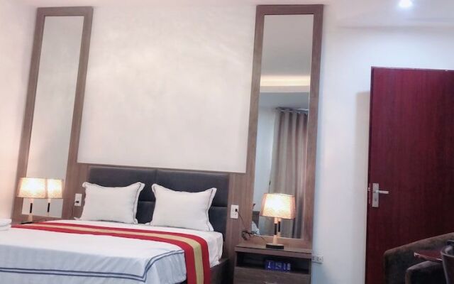 Queen Mộ Lao Hotel
