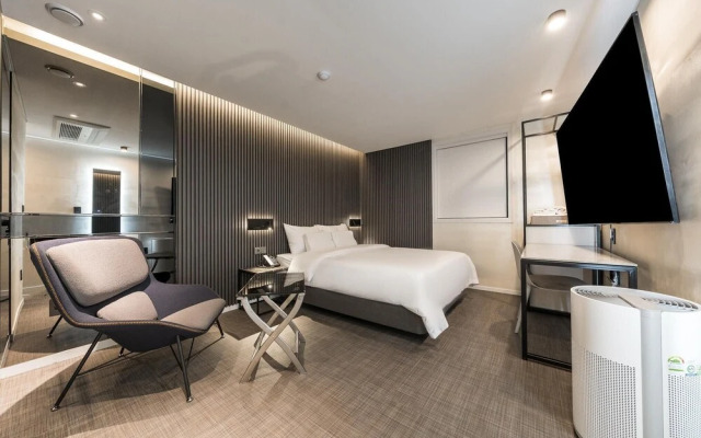 Seocho JS Hotel