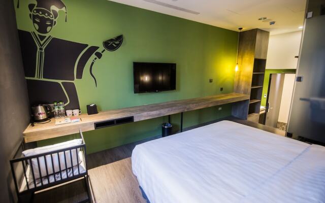 Huwei Hotel