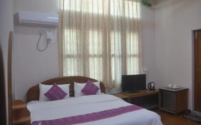 Htal War Hotel