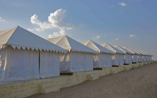 Classic Fort Desert Camp
