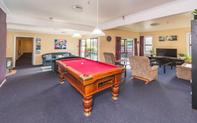 Anndion Lodge - Backpacker