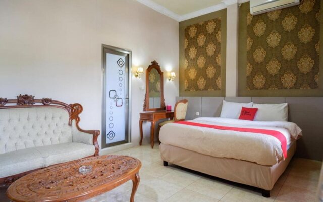 RedDoorz Plus near Haluoleo University