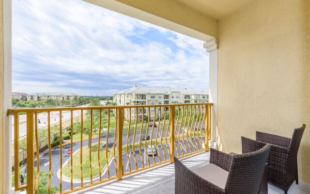 New Vista Cay Lyrica Near Pool Minutes to All Parks and Convention Center