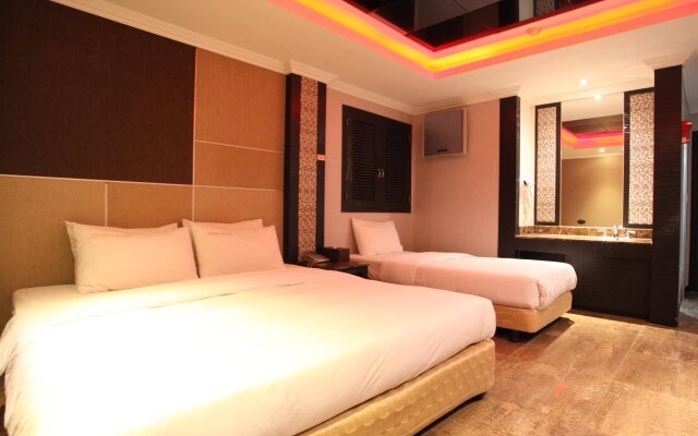 Bobos Hotel