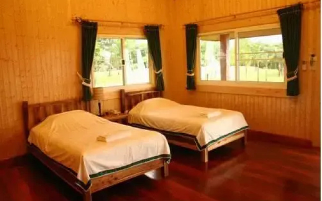 Pa Ngam Mountain Lodge
