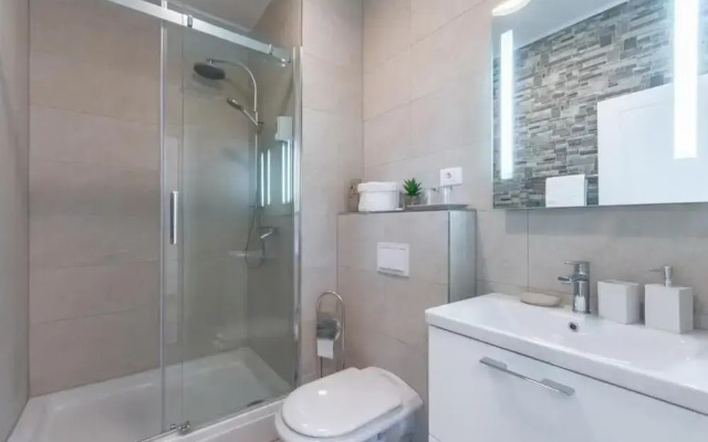 Apartments and Room Poesia