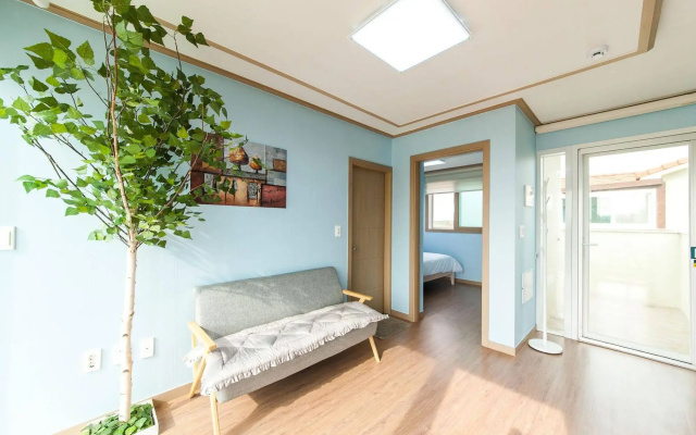 Vitamin Sea House