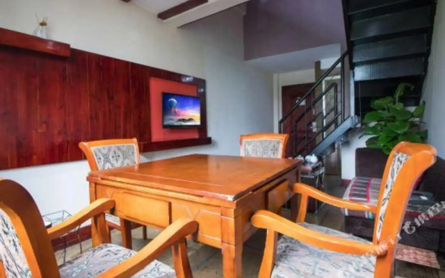 Jiaxinyi Hotel Chongqing Dalongshan(家心怡酒店(重庆大龙山地铁站店))