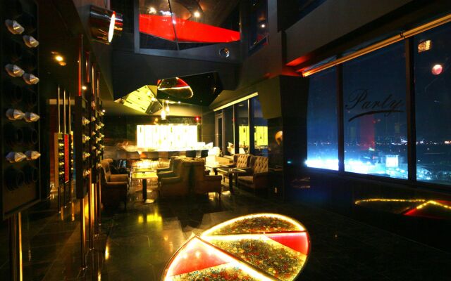 Partyz Hotel