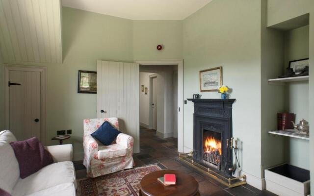 Magherintemple Lodge