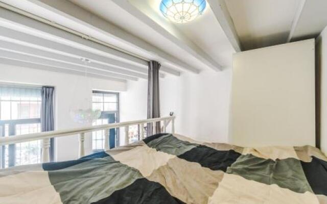 Living In Local Apartment Best Location 1412