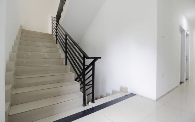 Airy Thamrin Kota Bumi 31 Jakarta