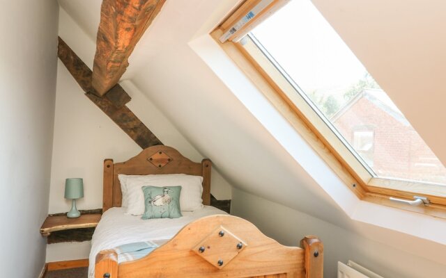 Old Hall Barn 3