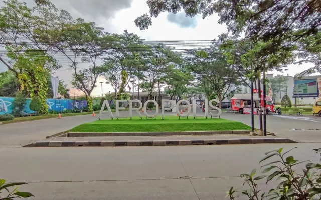 Elis Room at Aeropolis by Ruang Nyaman