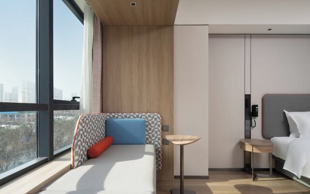 Holiday Inn Express Xi An Aerospace Town by IHG