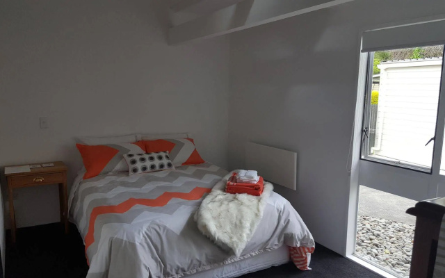 A bit of New York in Whanganui HOME STAY – Guest Rooms – Wanganui