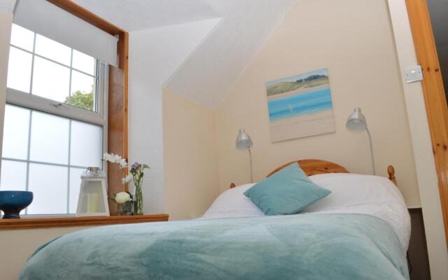 Flat 14c Bayhead