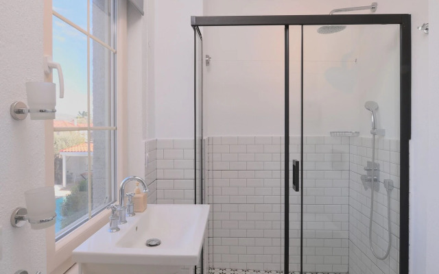 Peremere Alacati Hotel