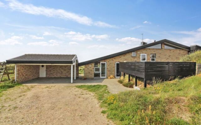 "Zoya" - 300m from the sea in NW Jutland