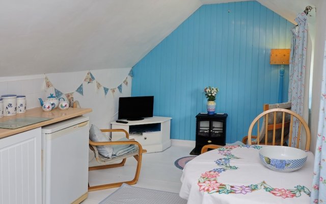 Cosy & Quirky Cottage nr Kynance Cove