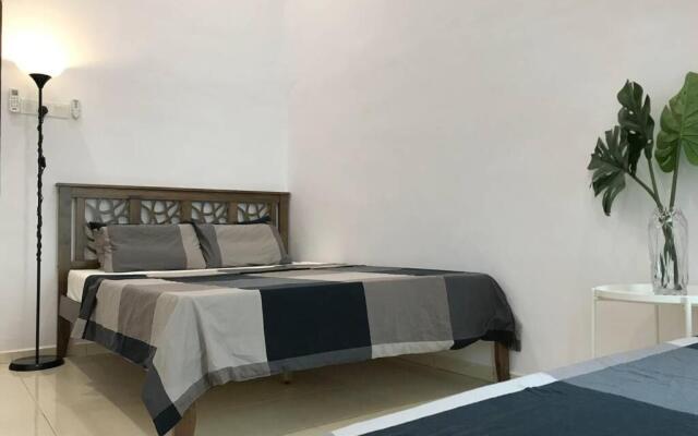 Semi-D New House @ Sungai Abong Muar*10~20pax