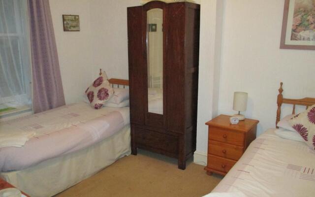 Bridgeside Guest House