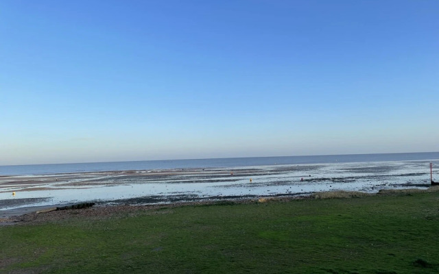 Escape Rio1 Caravan Seasalter Beach Outdoor Pool