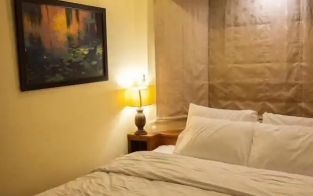 Sarah's Lodge